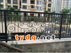 宜兴铁艺栏杆加工厂图2